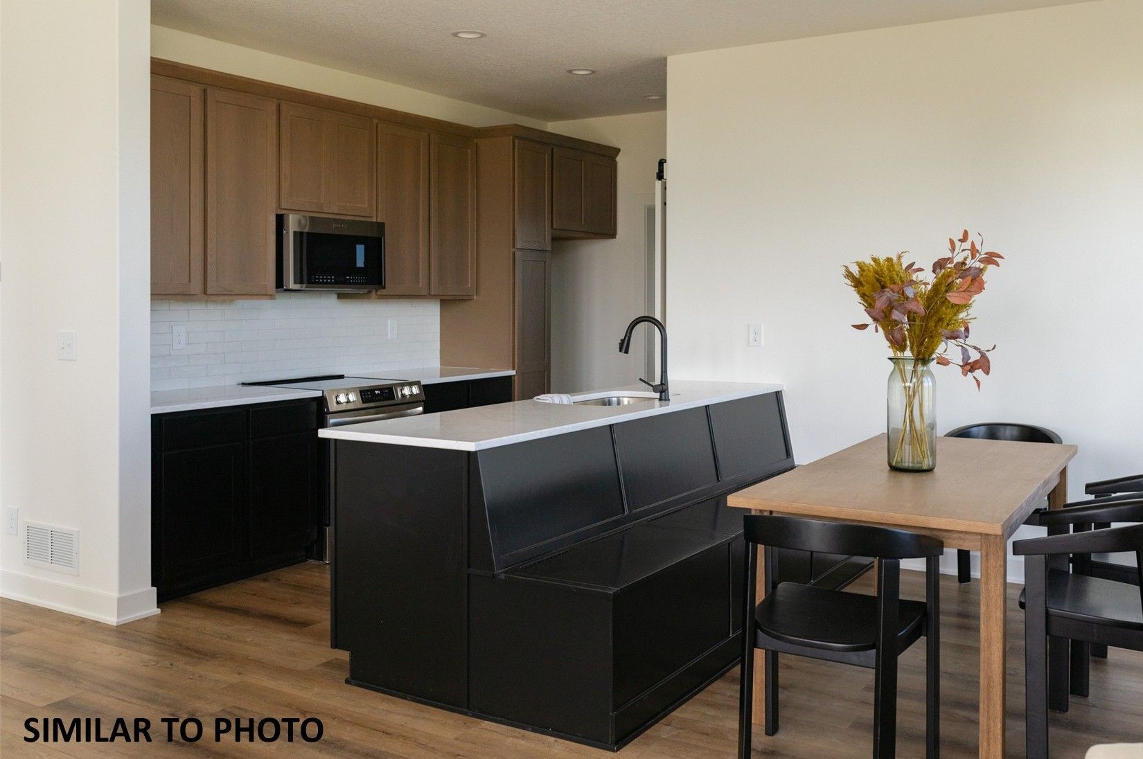 Listing Photo: KitchenDining Similar To